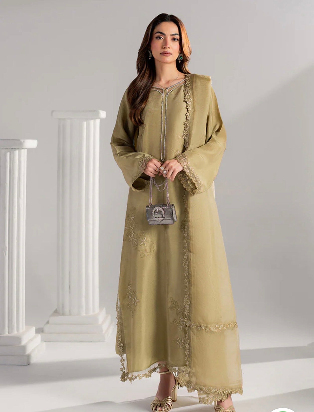 Iry Elai
3 Piece Outfit